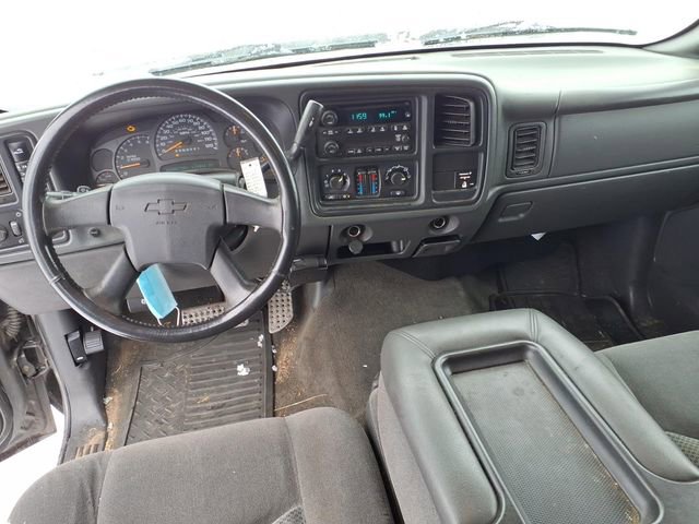 Used 2006 Chevrolet Silverado 2500 LT w/ Skid Plate Package image 11