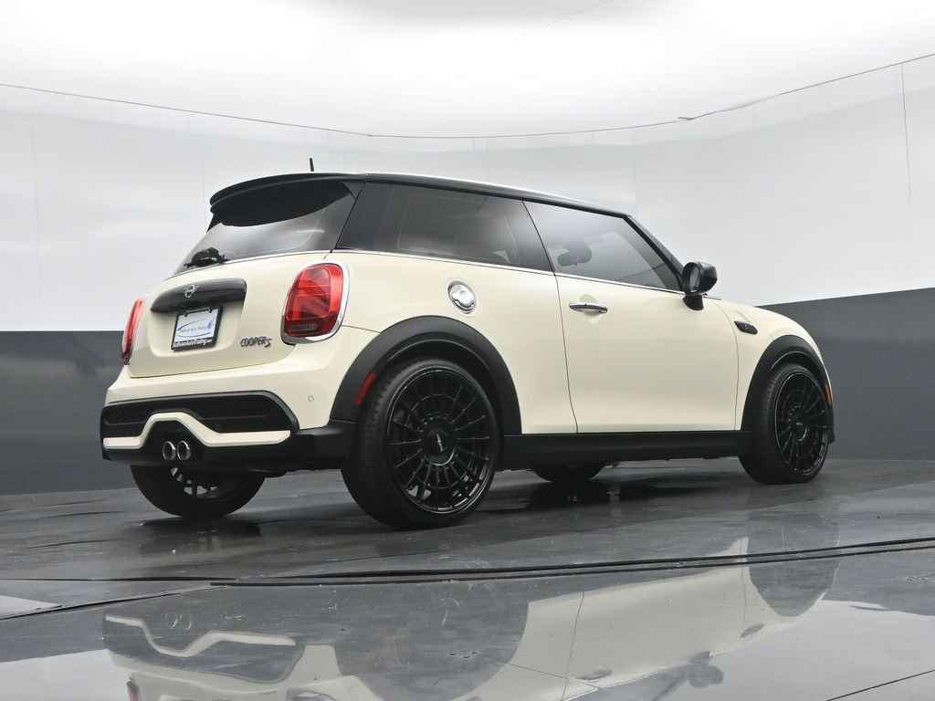 Used 2022 MINI Cooper S image 56