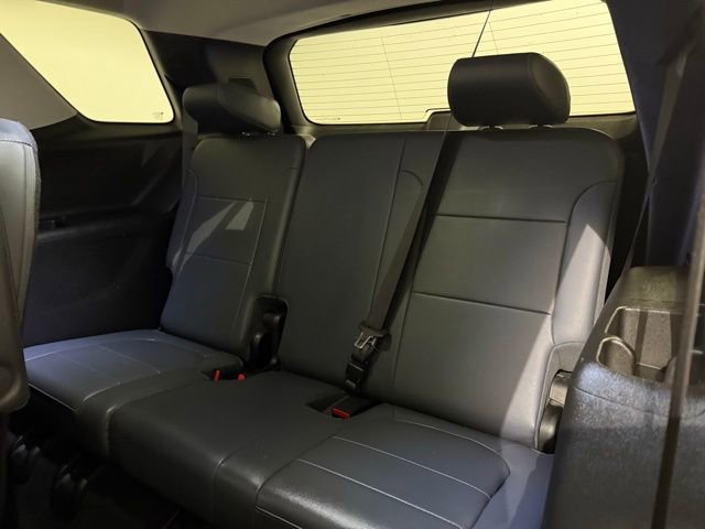 Used 2018 Chevrolet Traverse LT image 24