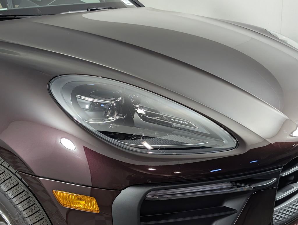 New 2026 Porsche Macan image 15