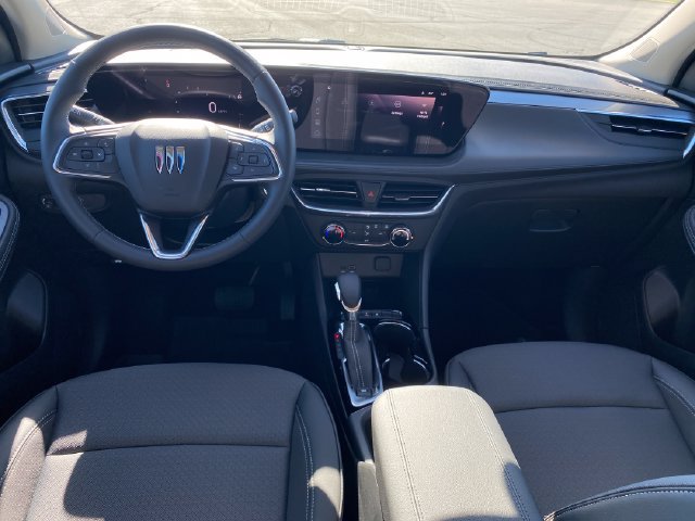 Used 2025 Buick Encore GX Preferred FWD image 5