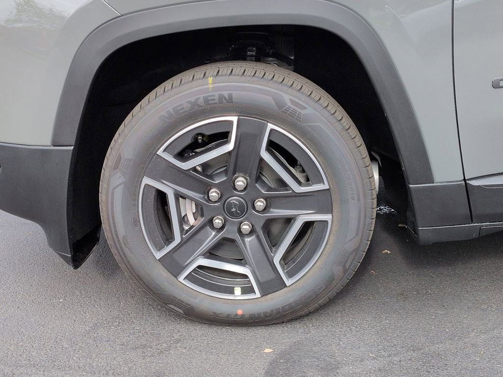 New 2026 Jeep Cherokee Laredo AWD/4WD image 9