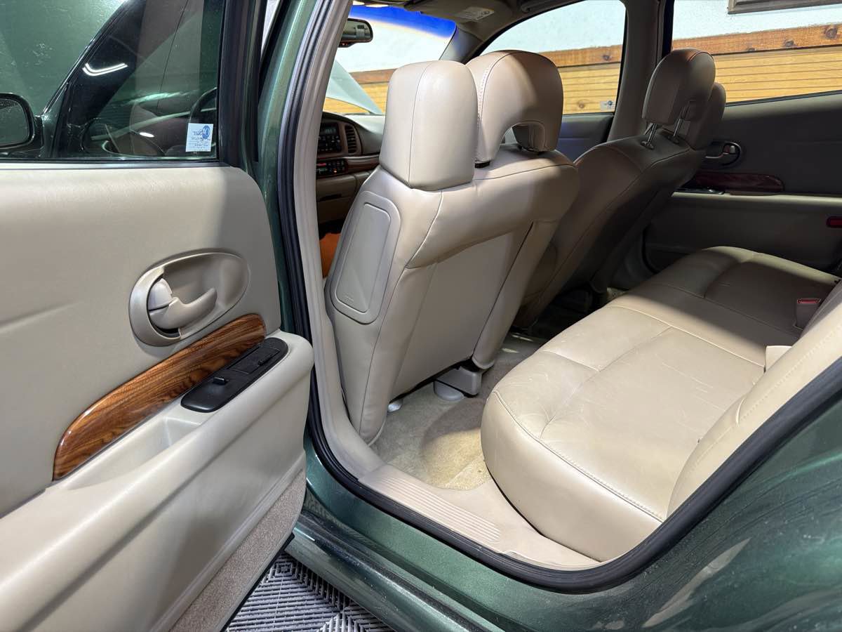 Used 2003 Buick Le Sabre Custom w/ Luxury Package FWD image 22
