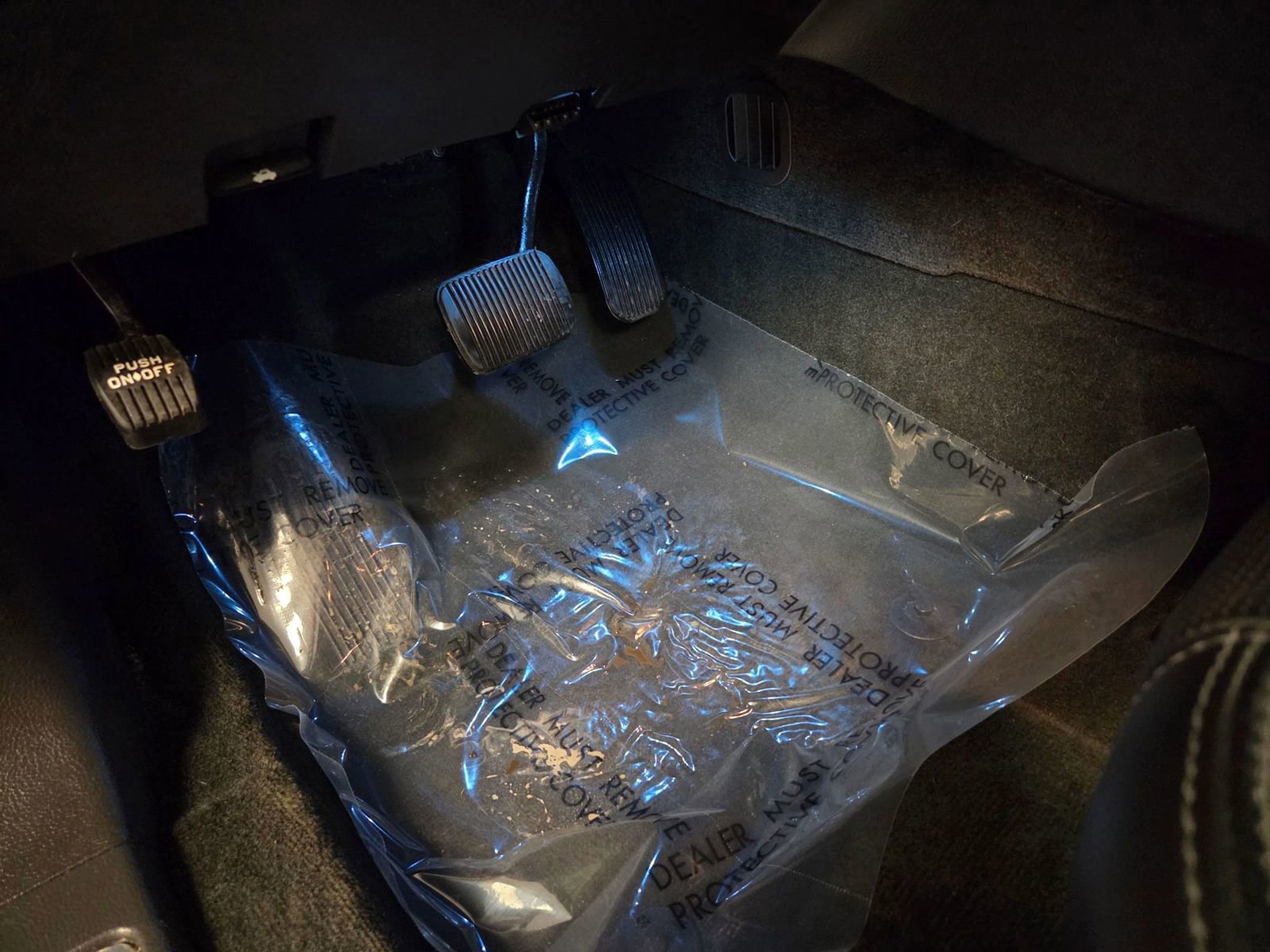 Used 2016 Ford Taurus Limited w/ Equipment Group 301A image 22