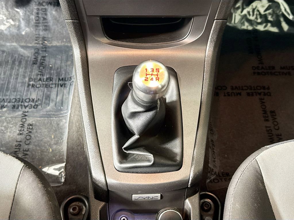 Used 2015 Ford Fiesta S image 17