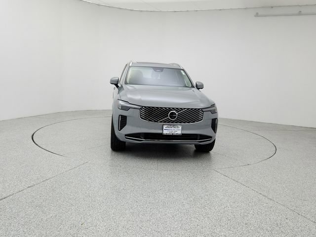 New 2026 Volvo XC90 B6 Plus w/ Protection Package Premier image 2