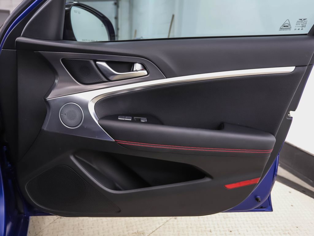 Used 2025 Genesis G70 3.3T Advanced image 28