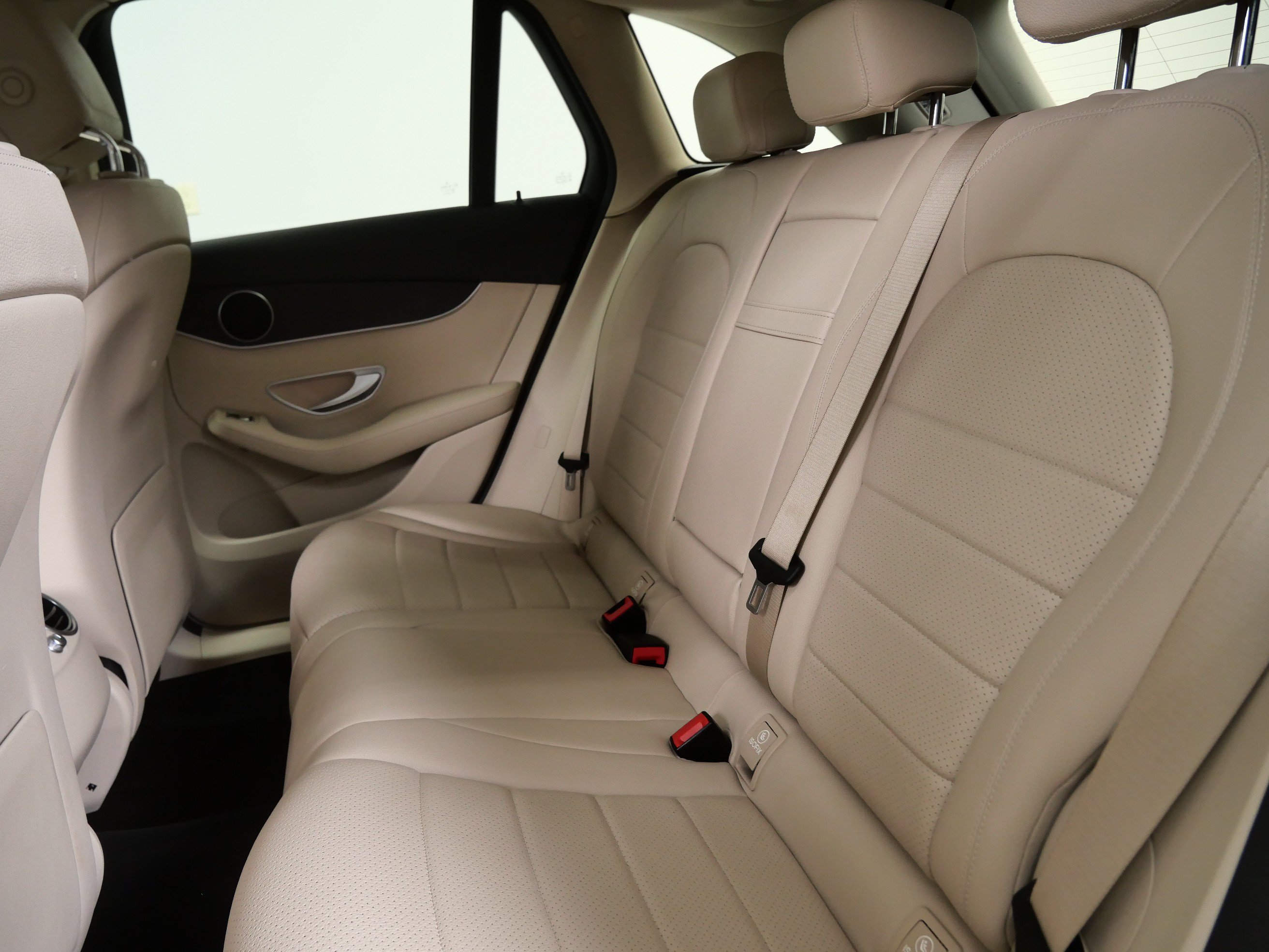 Used 2022 Mercedes-Benz GLC 300 4MATIC image 17
