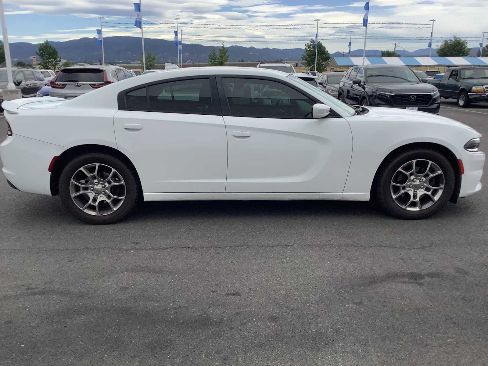 Used 2015 Dodge Charger SXT w/ AWD Plus Group image 7