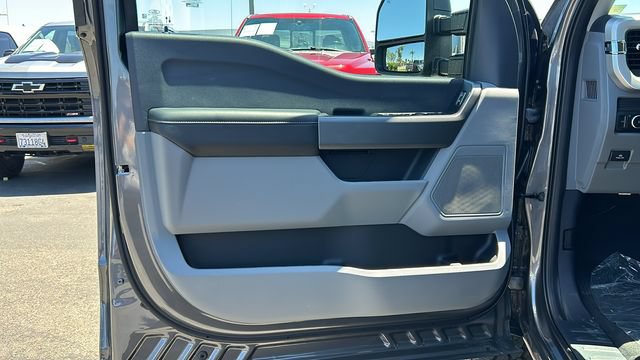 New 2026 Ford F250 XLT w/ FX4 Off-Road Package AWD/4WD image 17