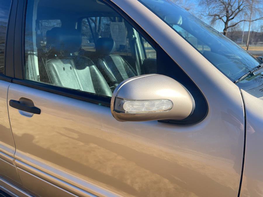 Used 2002 Mercedes-Benz ML 320 4MATIC image 4