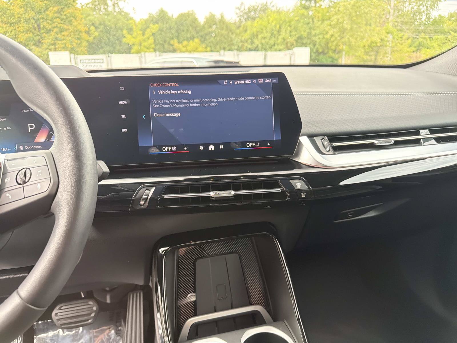 Certified 2025 BMW X2 xDrive28i AWD/4WD image 23