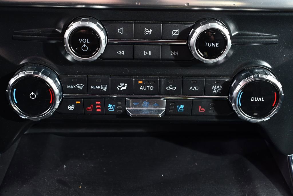 Used 2022 Ford F150 Lariat w/ Equipment Group 502A High image 29