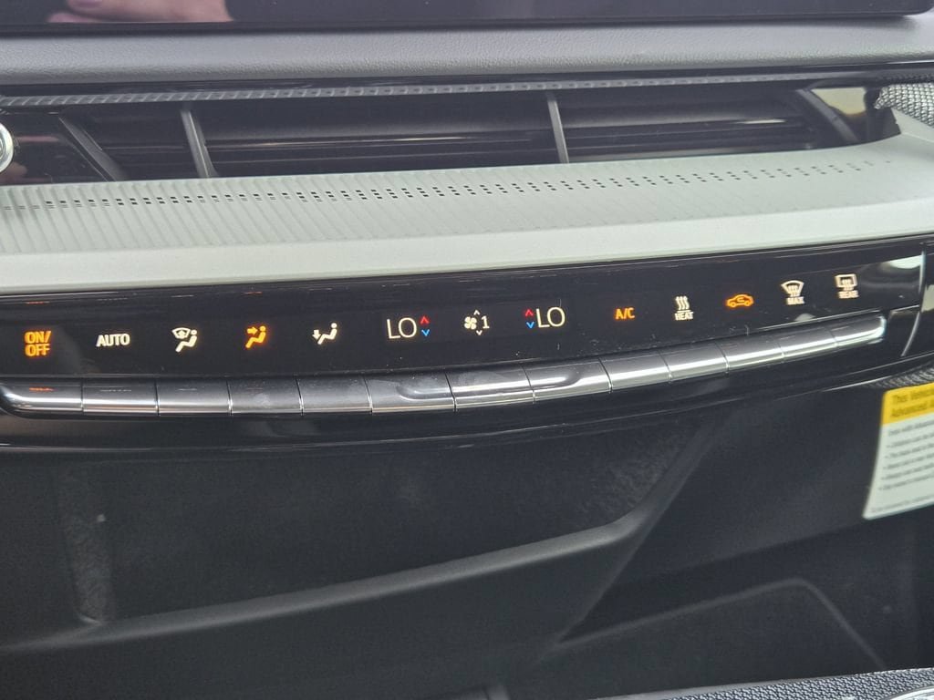 New 2027 Cadillac Optiq Luxury AWD/4WD image 12