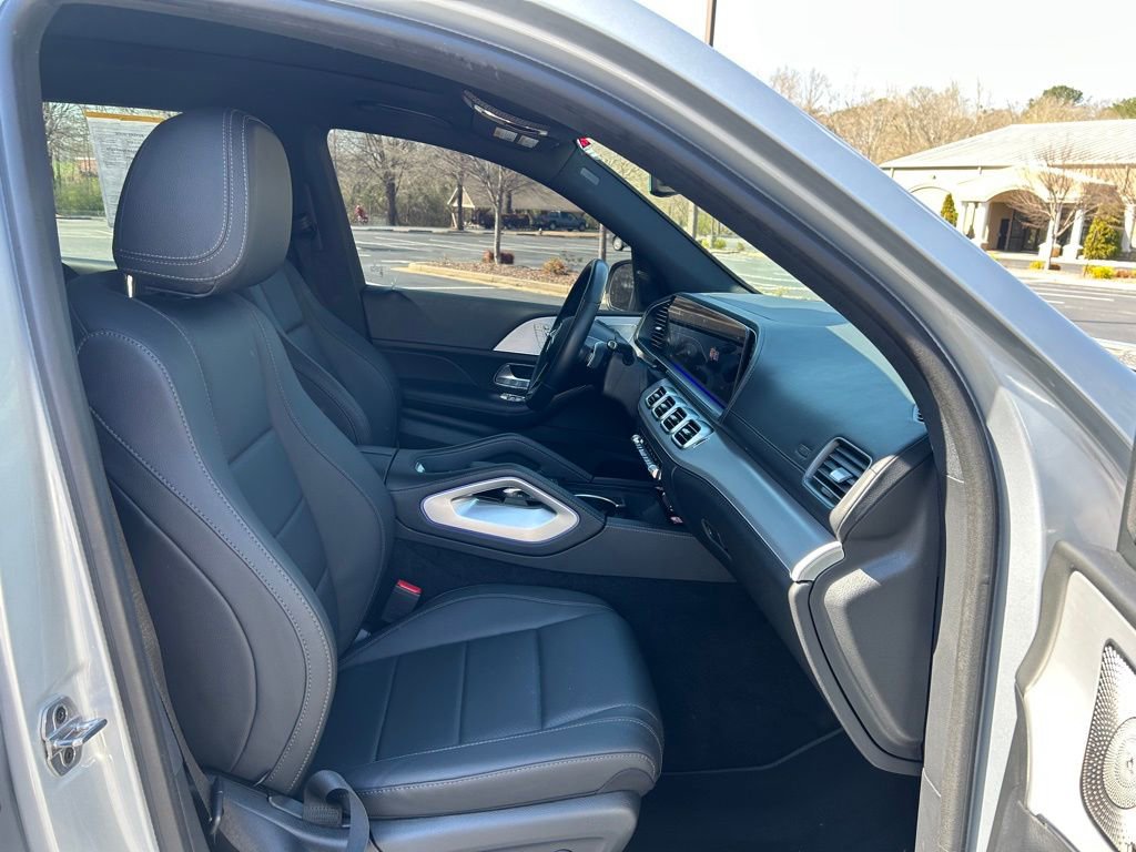 Used 2025 Mercedes-Benz GLS 450 4MATIC image 57