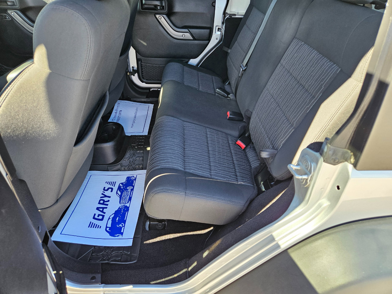 Used 2012 Jeep Wrangler Unlimited Sport image 16