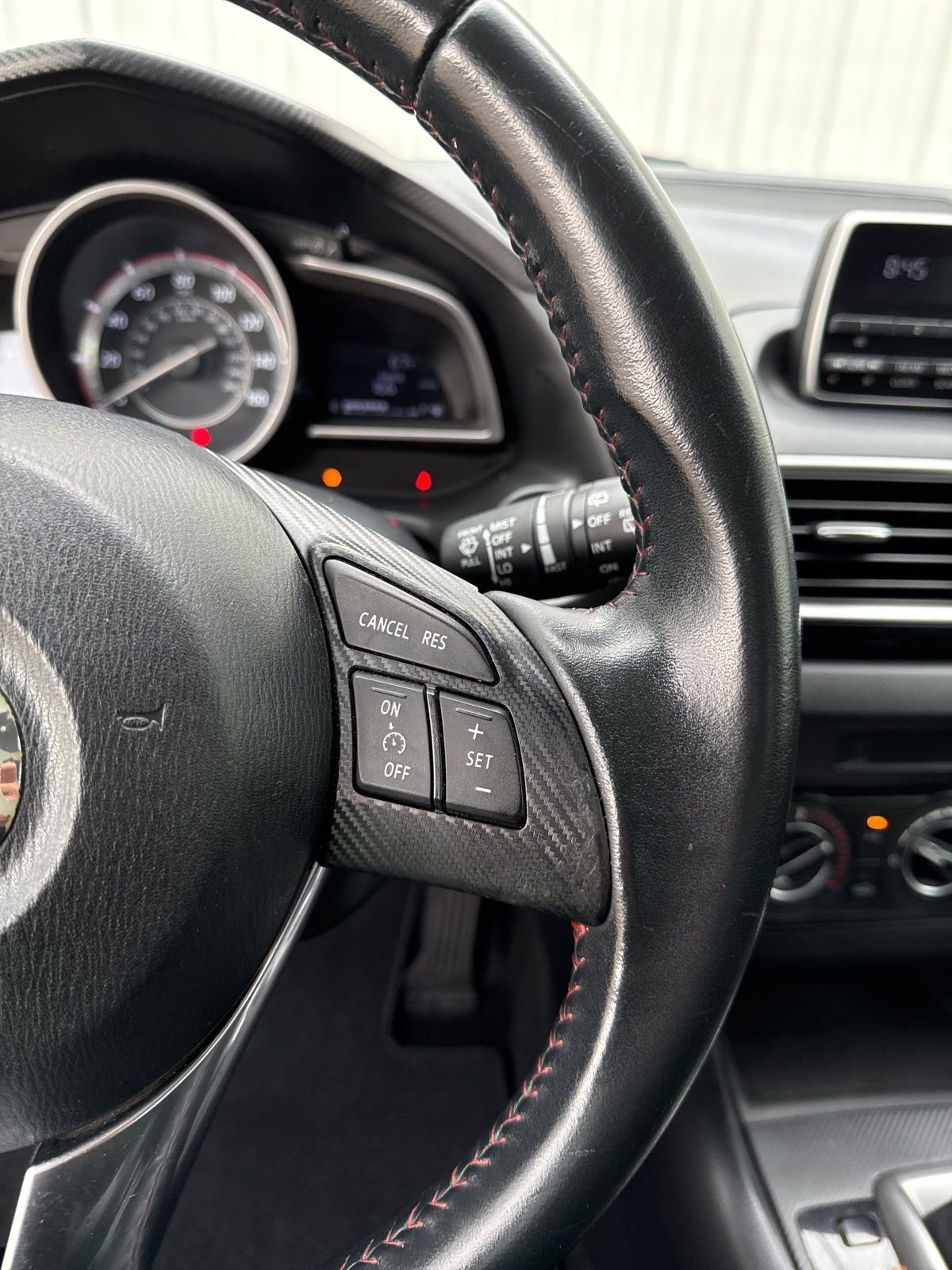 Used 2014 MAZDA MAZDA3 i Touring image 21