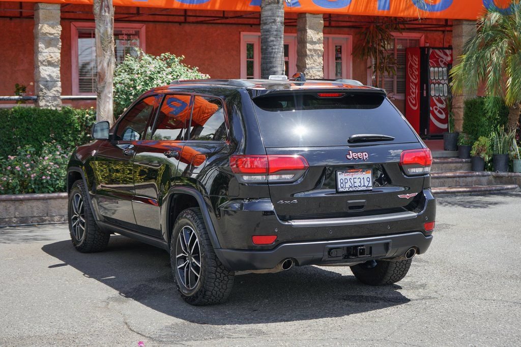 Used 2020 Jeep Grand Cherokee Trailhawk AWD/4WD image 6