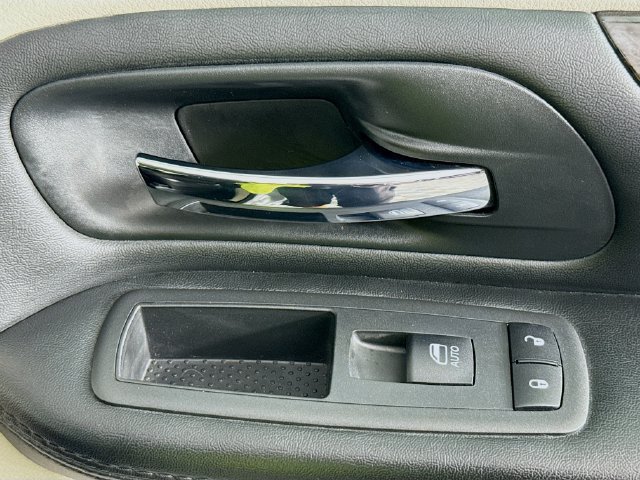 Used 2018 Dodge Grand Caravan SE w/ UConnect Hands-Free Group FWD image 26