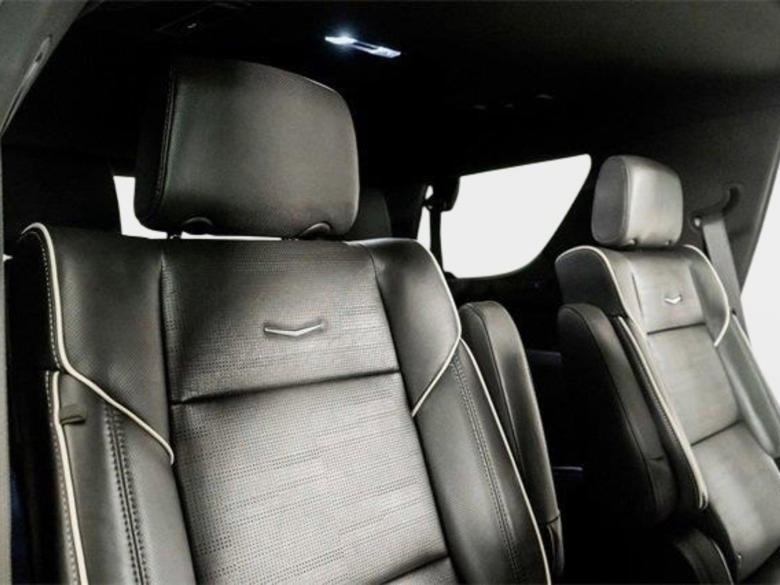 Used 2026 Cadillac Escalade Luxury w/ Touring Package image 24