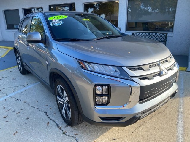 Used 2025 Mitsubishi Outlander Sport ES image 1
