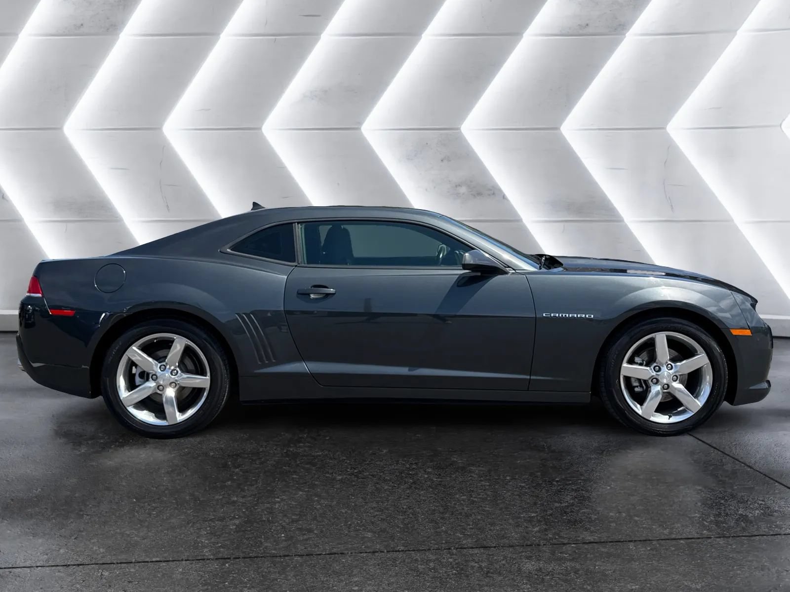 Used 2015 Chevrolet Camaro LT w/ Rear Vision Package RWD image 6