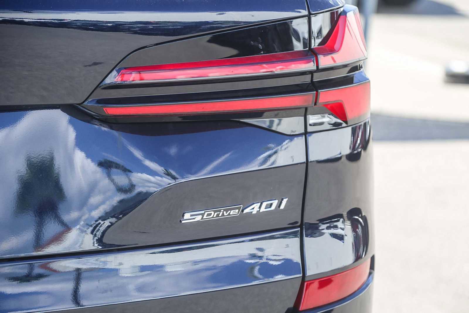 Used 2026 BMW X5 sDrive40i w/ M Sport Package image 7