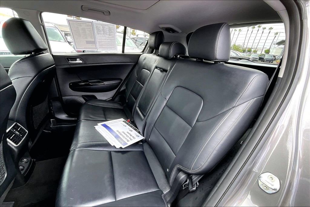 Used 2019 Kia Sportage EX w/ EX Premium Package FWD image 17