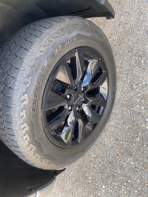 Used 2023 Chevrolet Silverado 1500 LT AWD/4WD image 61