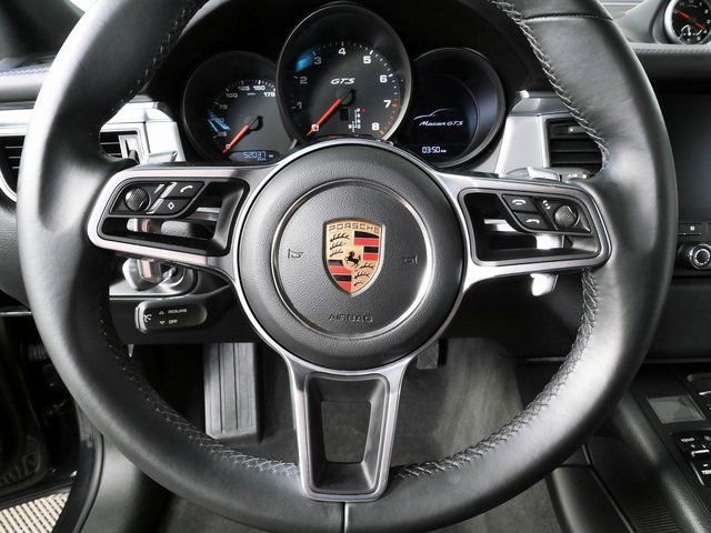 Used 2017 Porsche Macan GTS AWD/4WD image 10