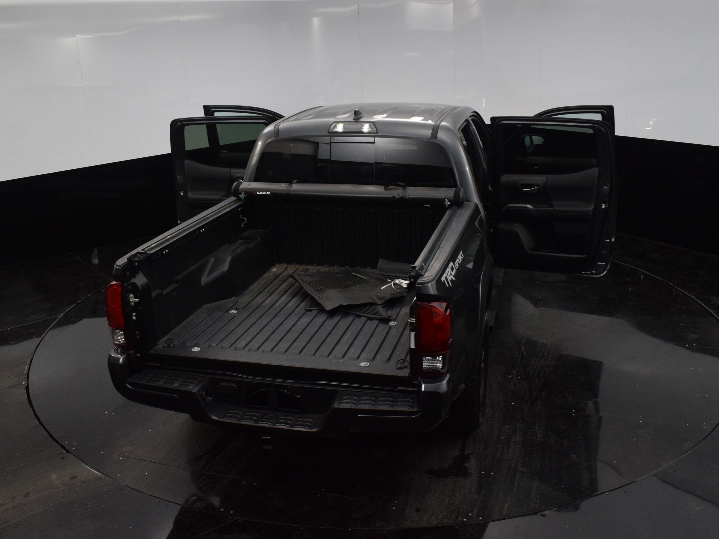 Used 2019 Toyota Tacoma SR5 image 37