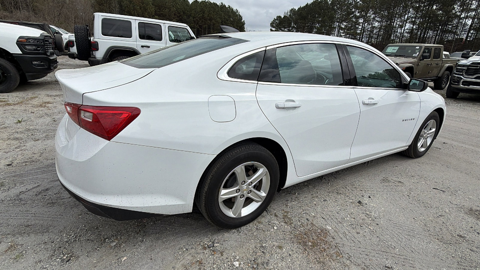 Used 2021 Chevrolet Malibu LS FWD image 8
