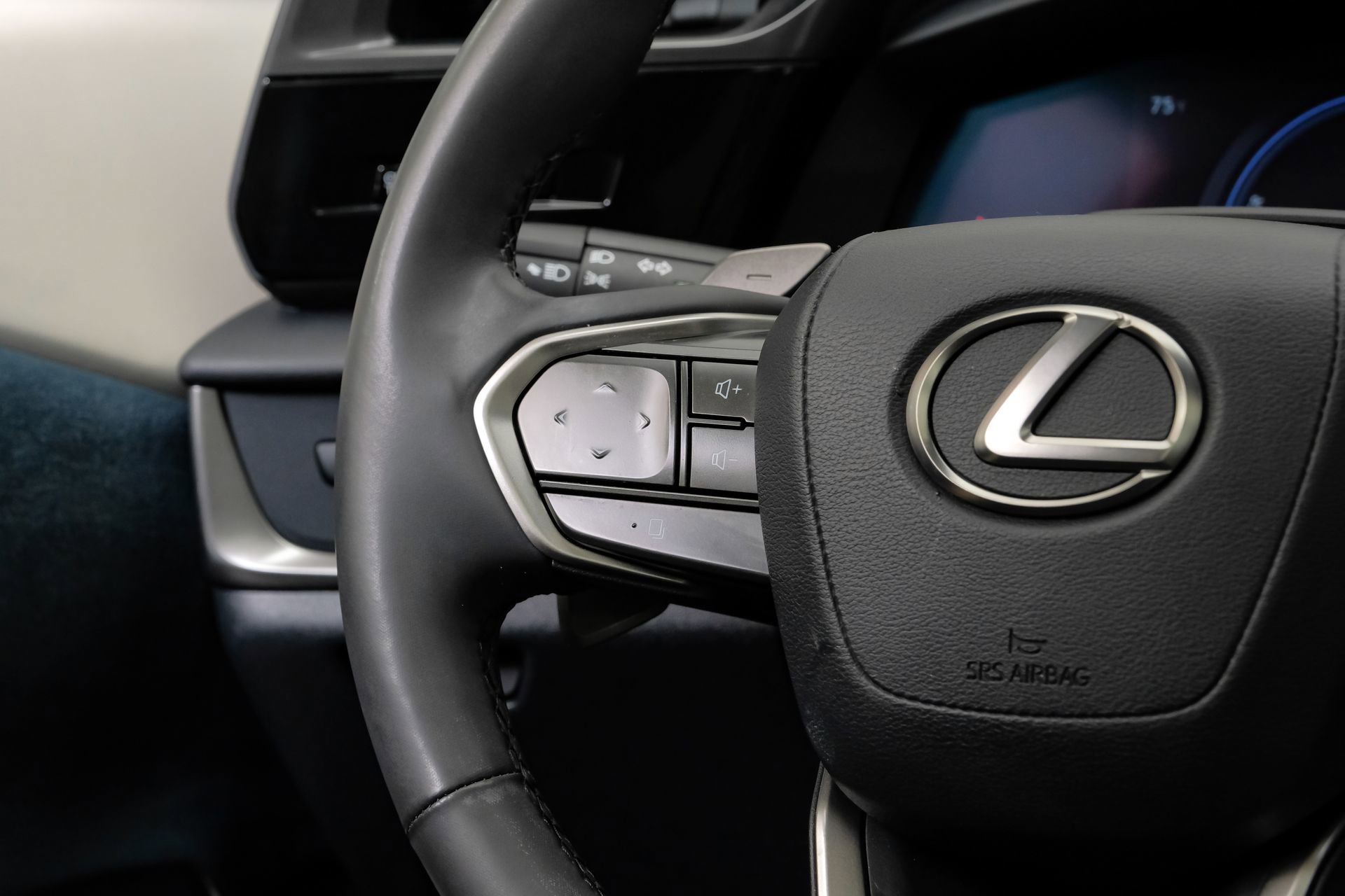 Used 2023 Lexus RZ 450e Premium w/ Accessory Package (2T) image 21