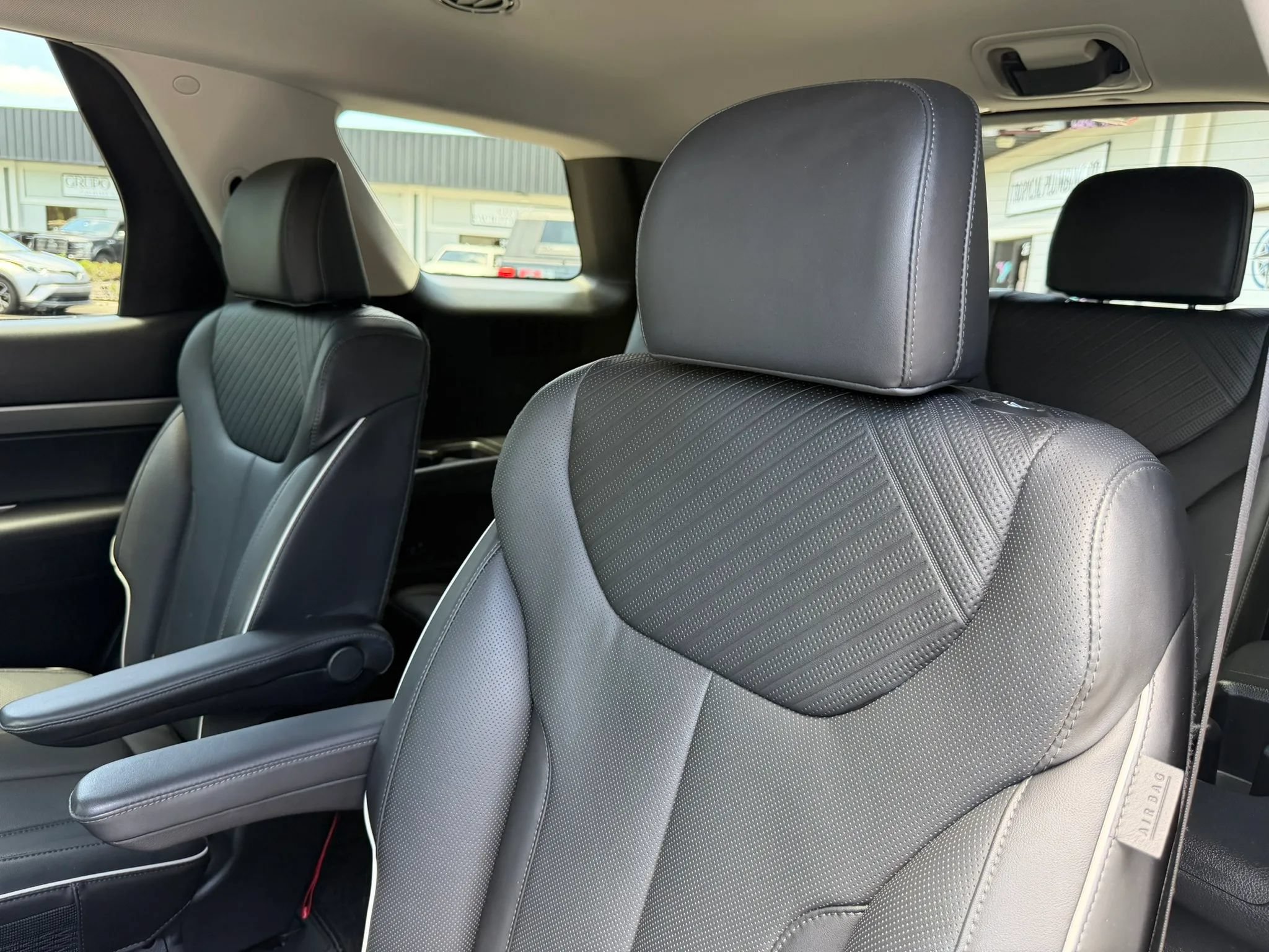 Used 2025 Hyundai Palisade SEL FWD image 21