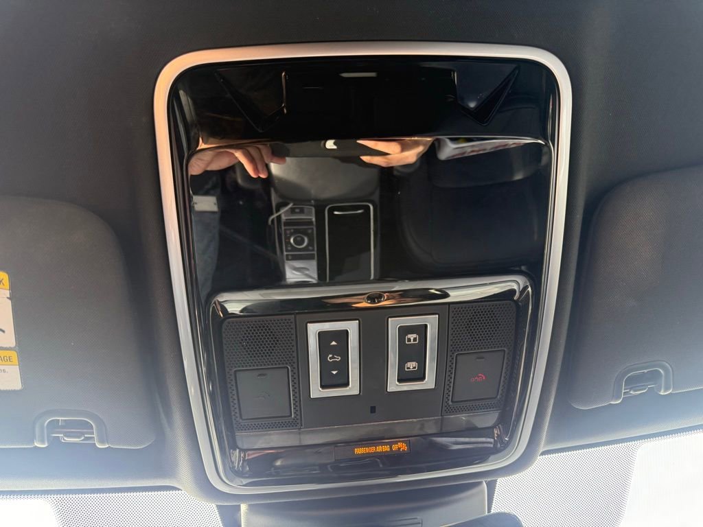 Used 2021 Land Rover Range Rover P525 Westminster Edition LWB image 8