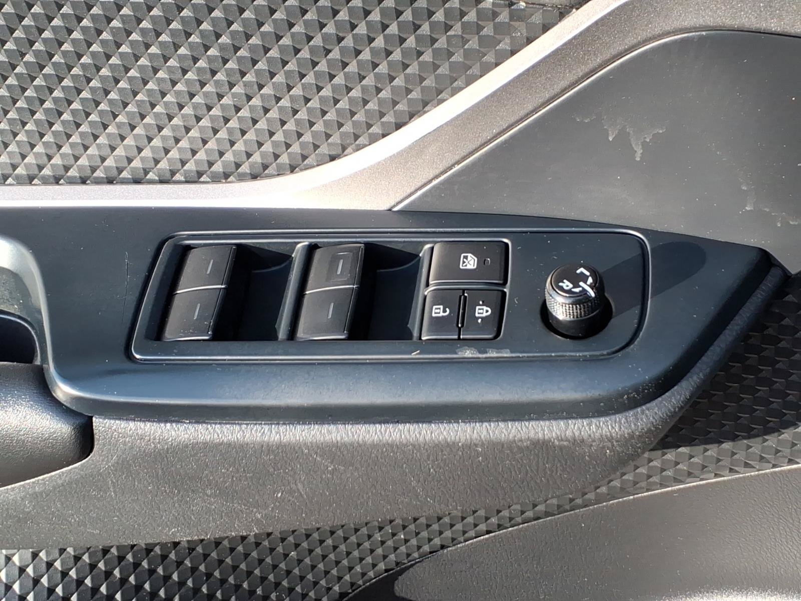 Used 2021 Toyota C-HR LE FWD image 21