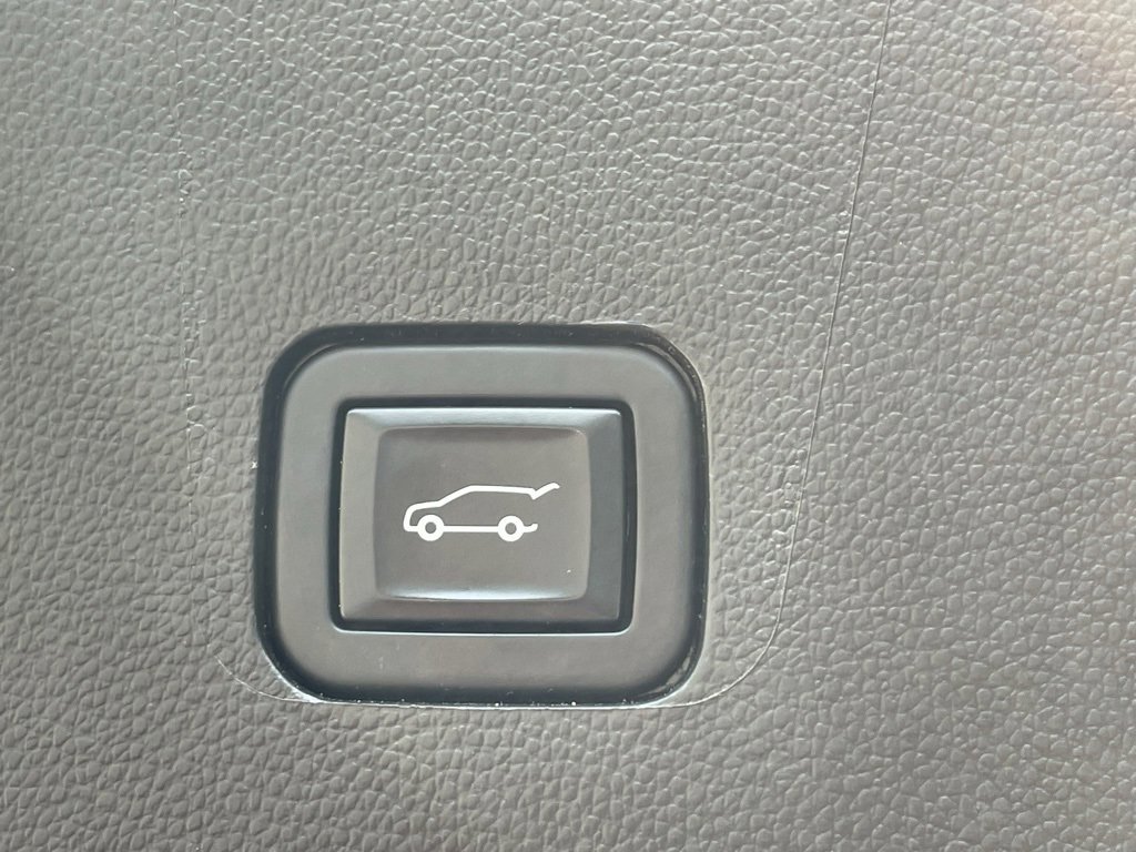 Certified 2023 Chevrolet Traverse LT image 20