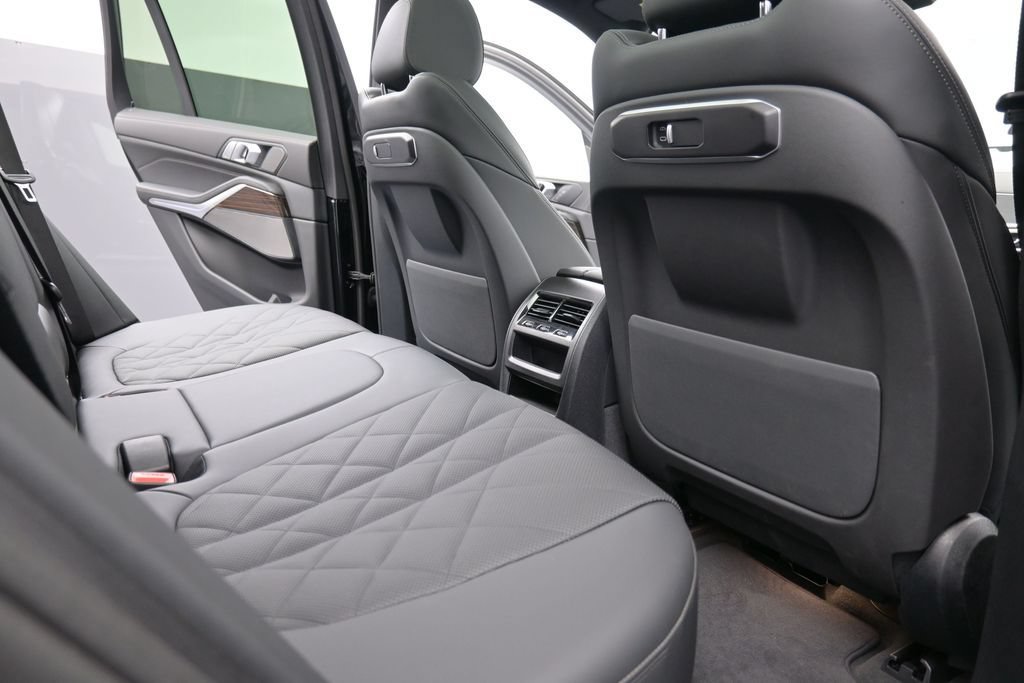 New 2026 BMW X5 sDrive40i w/ M Sport Package RWD image 19