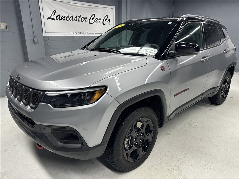 Used 2023 Jeep Compass Trailhawk w/ Trailhawk Elite Group AWD/4WD image 1