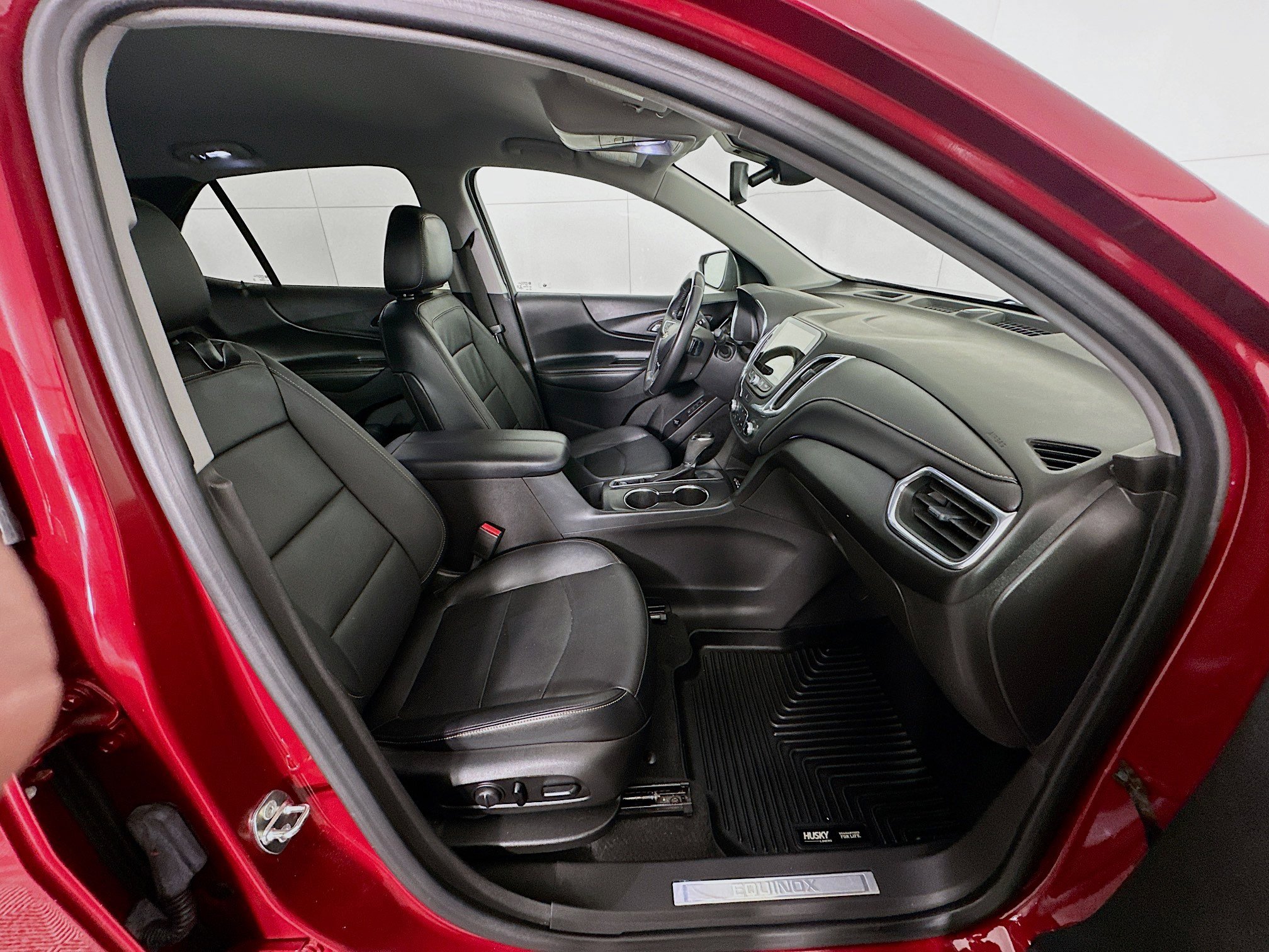 Used 2020 Chevrolet Equinox Premier image 31