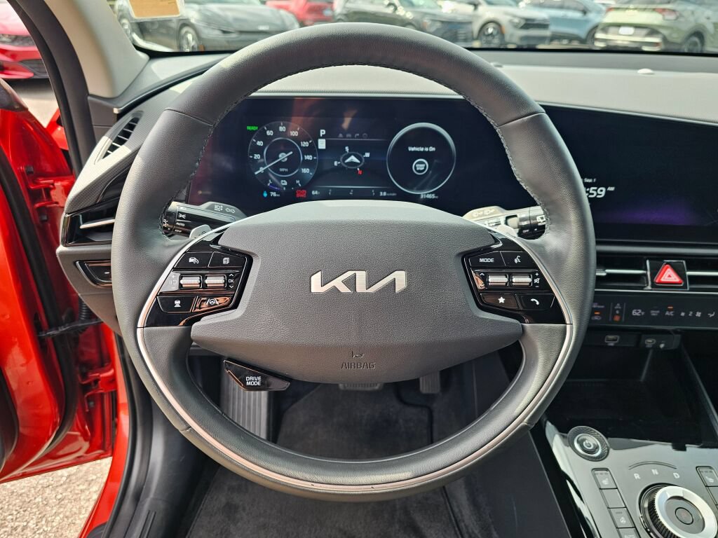 Certified 2023 Kia Niro Wind w/ Wind Preserve Package FWD image 11