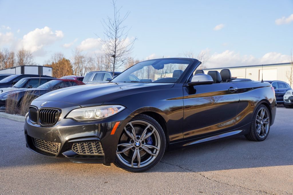 Used 2015 BMW M235i Convertible image 13