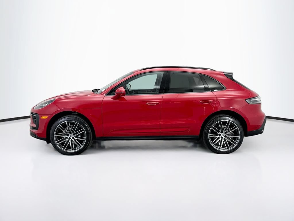 Used 2026 Porsche Macan AWD/4WD image 2