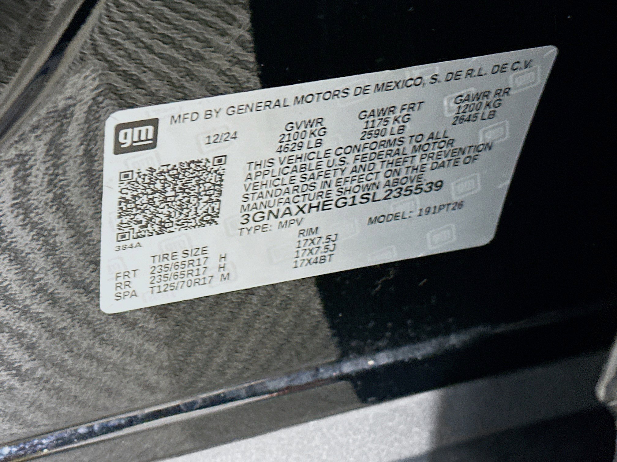 Used 2025 Chevrolet Equinox LT FWD image 12