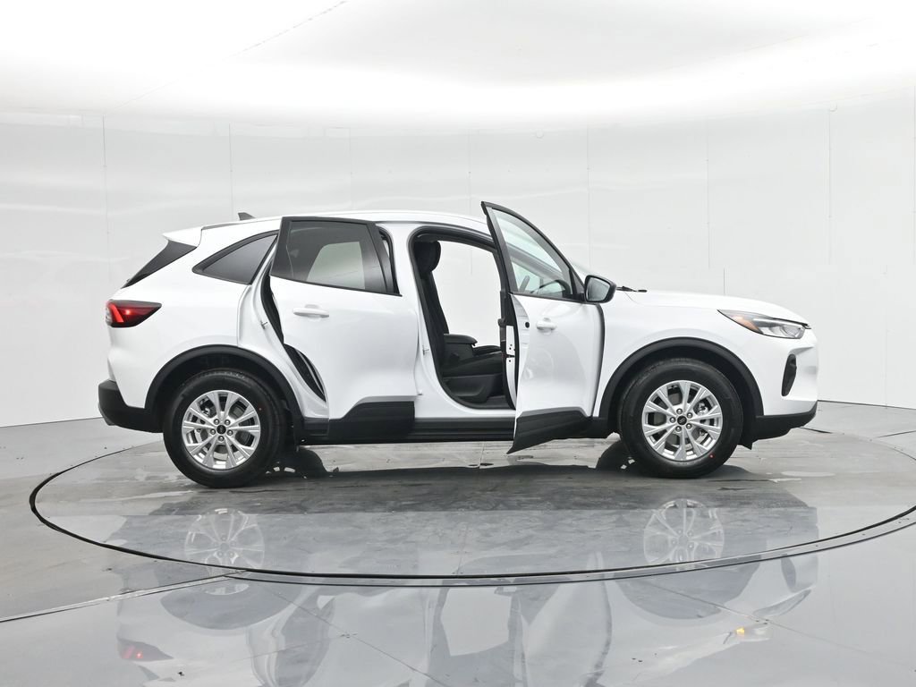 New 2025 Ford Escape Active image 4