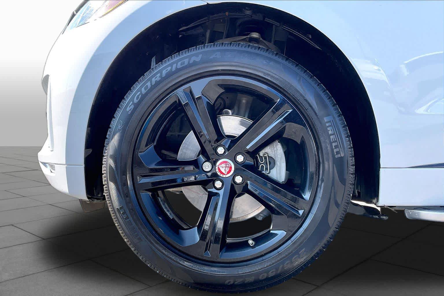 Used 2019 Jaguar F-PACE R-Sport AWD/4WD image 11