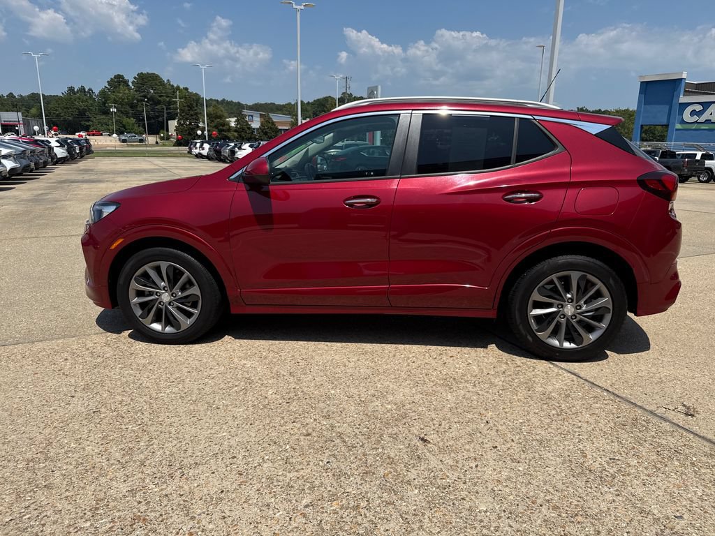 Used 2021 Buick Encore GX Select w/ Sport Touring Package FWD image 36