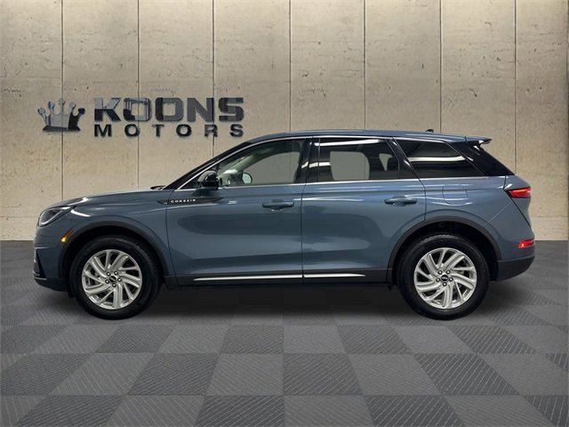 Used 2023 Lincoln Corsair AWD image 4