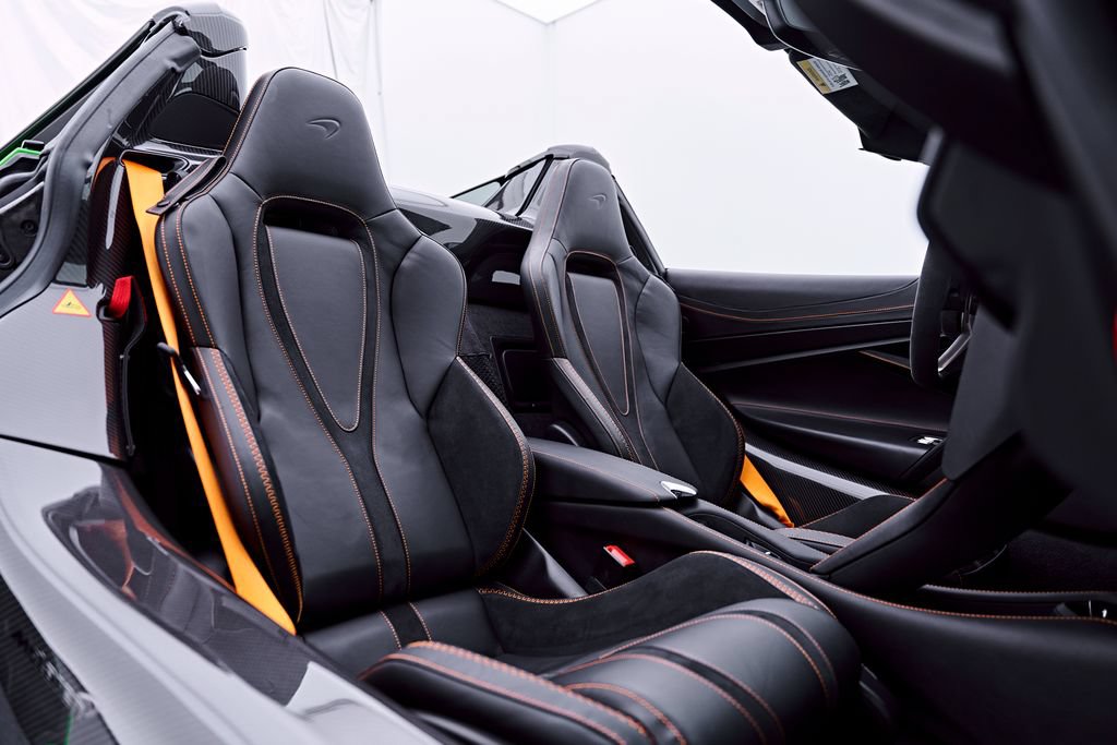Used 2025 McLaren 750S Spider RWD image 67