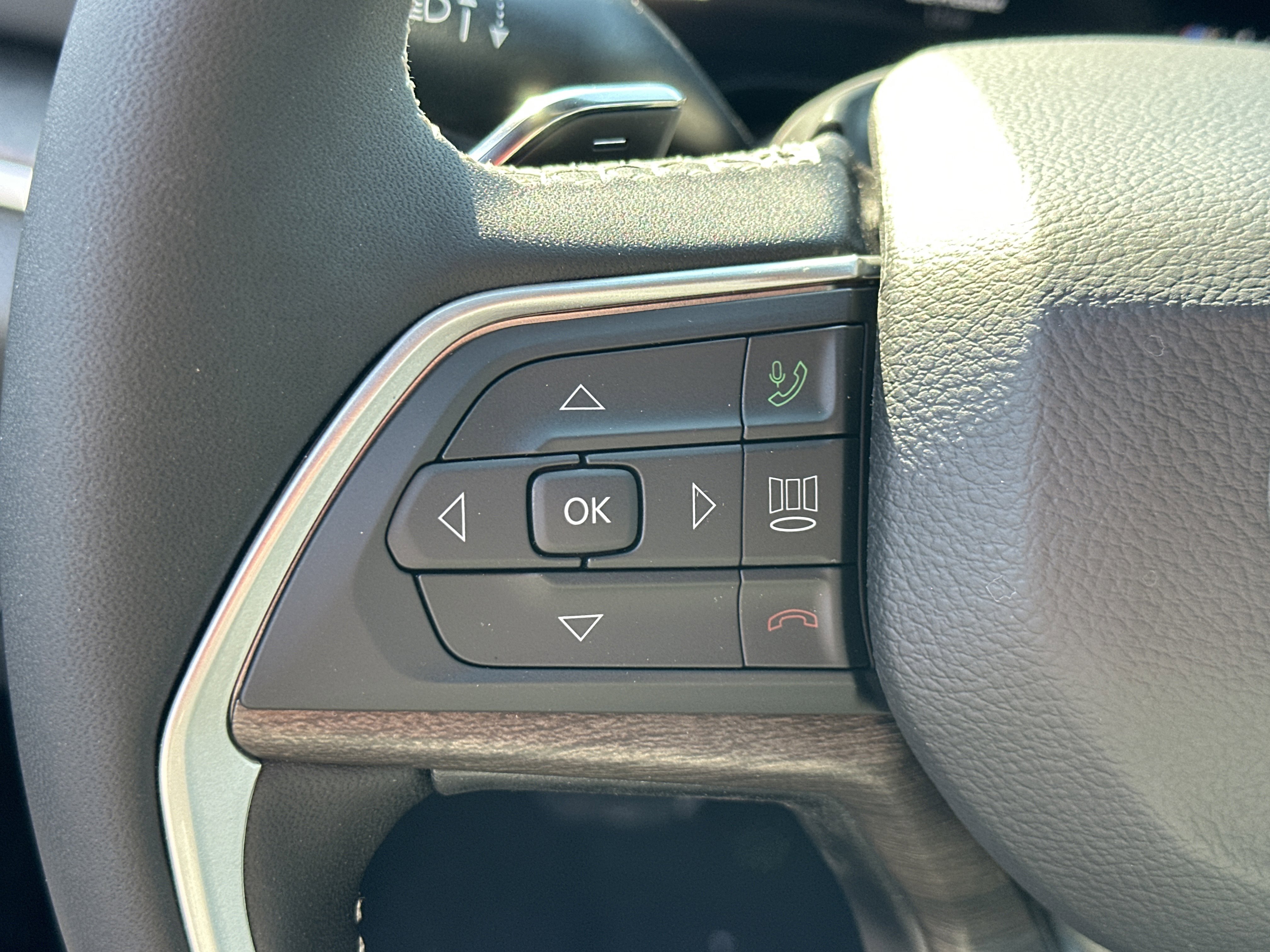 New 2026 Jeep Grand Cherokee L Limited w/ Limited Altitude Package image 11